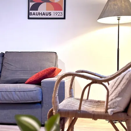 T3 L 65m 2 L Bright & Quiet * קסטרה